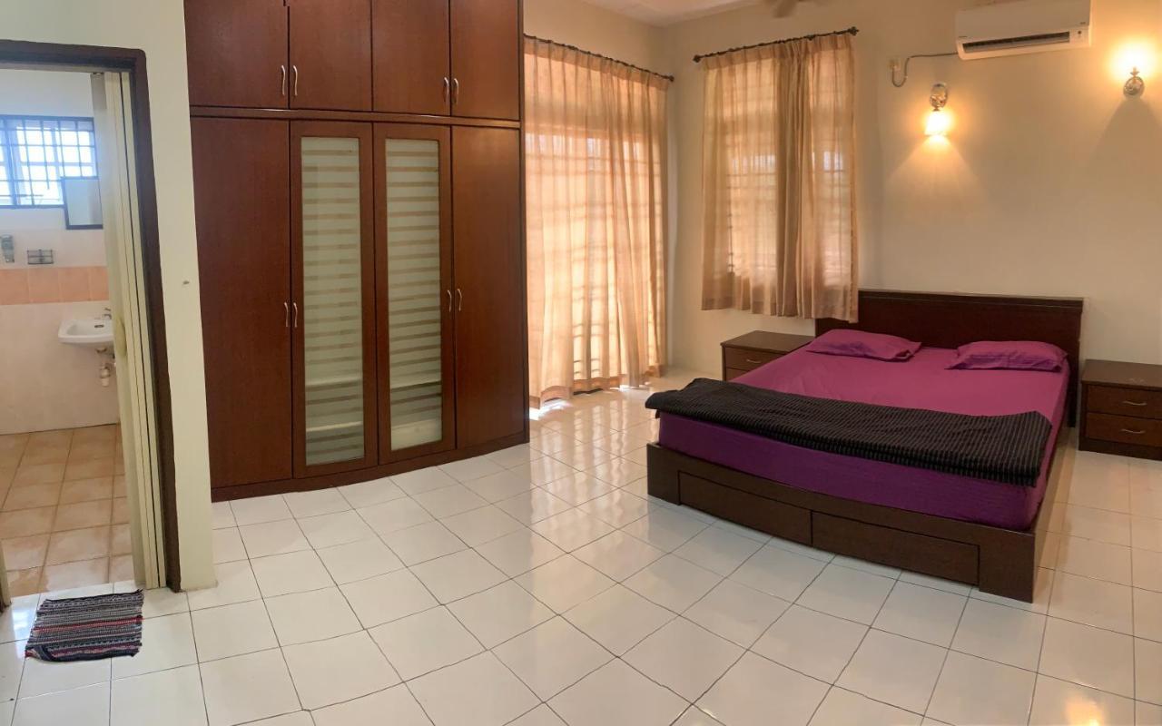 Awani Homestay Seberang Jaya Permatang Janggus ภายนอก รูปภาพ
