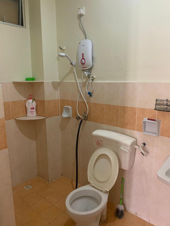 Awani Homestay Seberang Jaya Permatang Janggus ภายนอก รูปภาพ