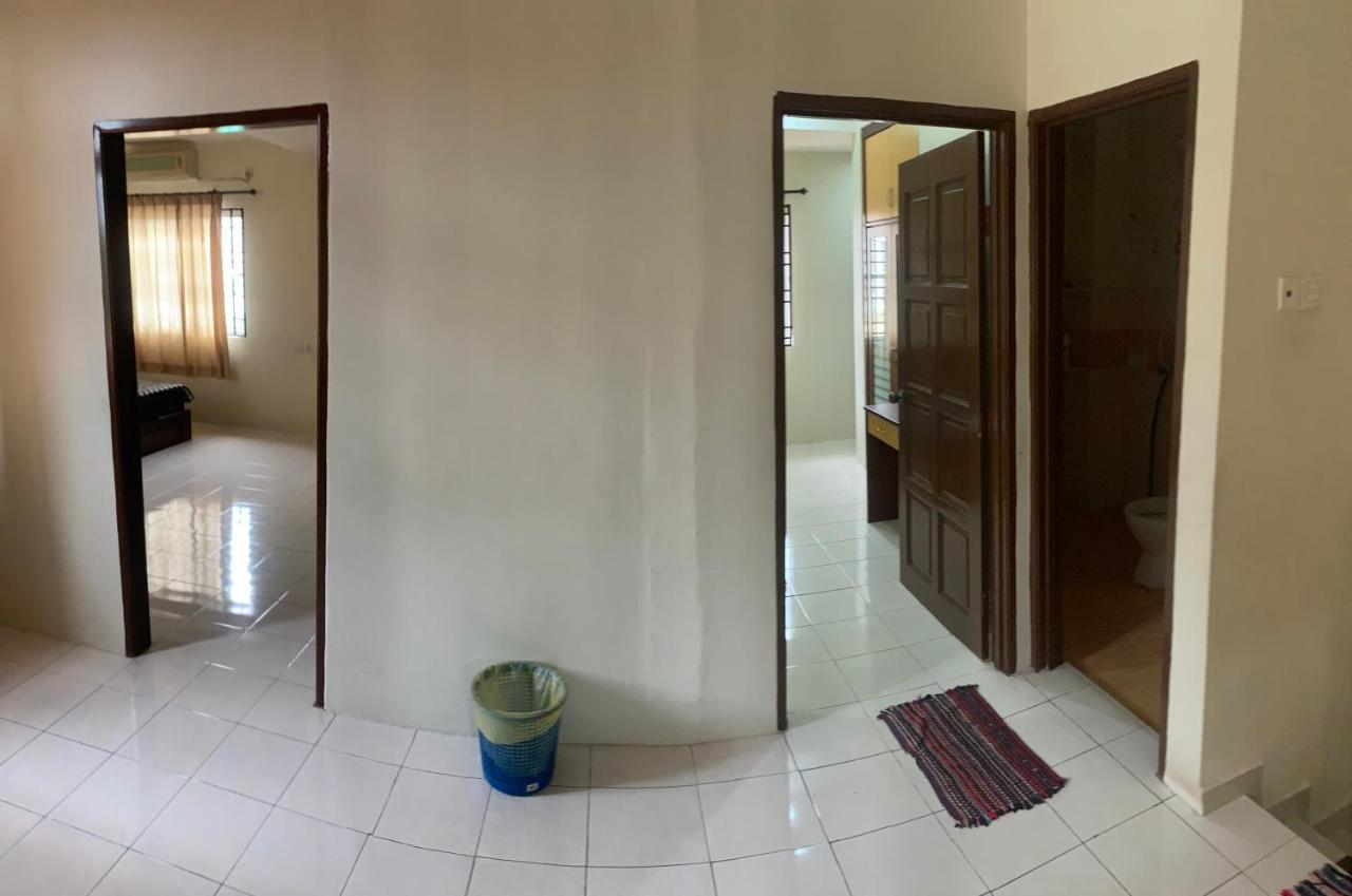 Awani Homestay Seberang Jaya Permatang Janggus ภายนอก รูปภาพ